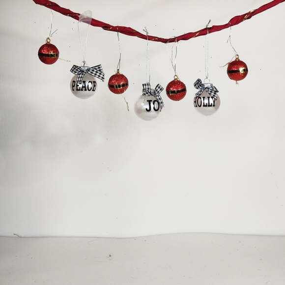 SANTA BELTS PEACE JOY AND HOLLY CHRISTMAS ORNAMENTS - Picture 6 of 9